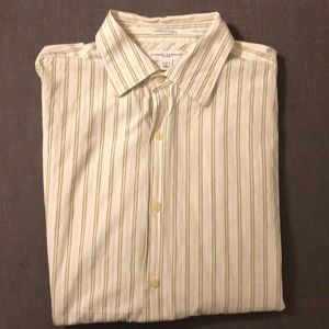 Men’s fitted button down